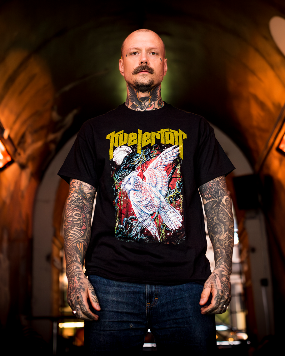 JULIAN BAST OLIVE T-SHIRT